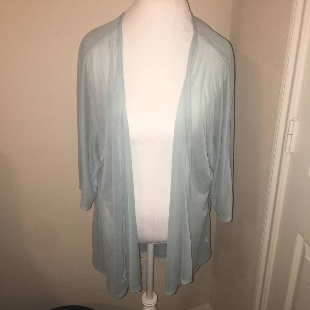 Lularoe sheer Lindsay kimono